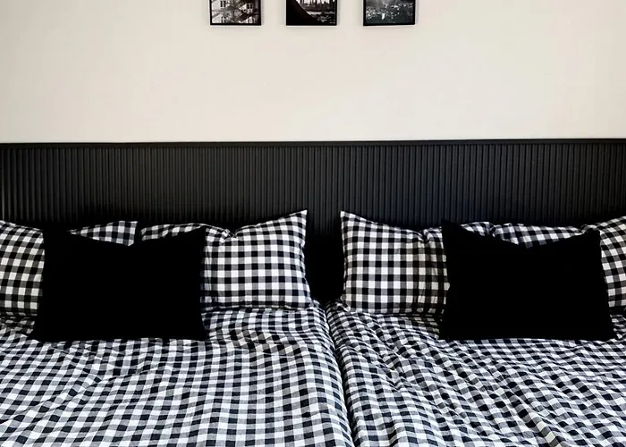 Dongdaemun Family Spacious 3br With 2 Bathrooms * Seul