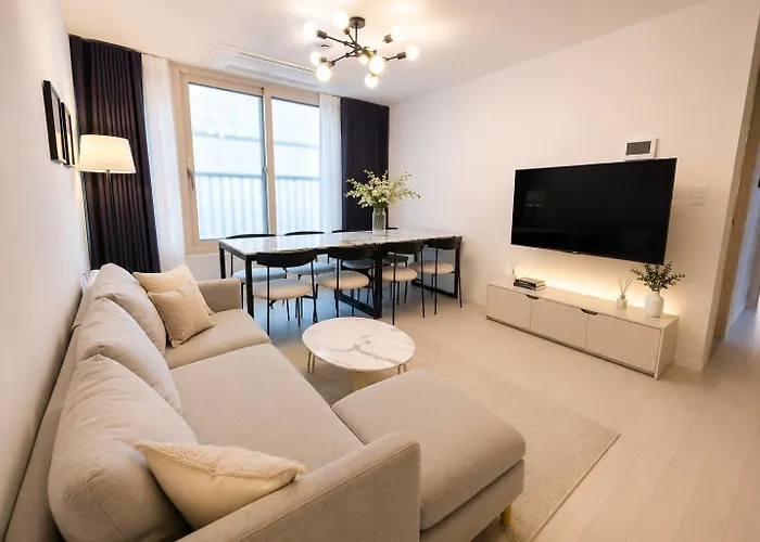Dongdaemun Family Spacious 3br With 2 Bathrooms Apartment Seoul